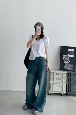 Women's White V-Neck Short Sleeve T-Shirt, Loose Fit Drop Shoulder, Spring Summer Basic Top, Versatile Layering Piece