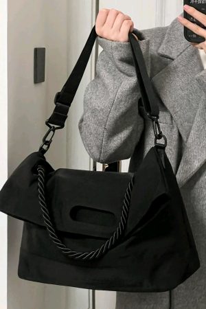 Women's Wide Strap Crossbody Bag - Versatile High-End Messenger Tote for Commuting - 2025 Fashion Trend