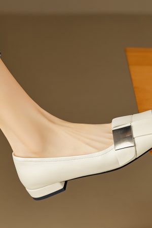 Woven Square-Toe Slip-On Flat Shoes for Women â€“ Slimming Design, Shallow Mouth Style, Trendy Italian Aesthetic, Perfect for Everyday Wear