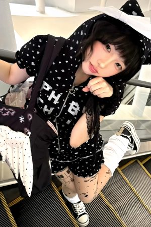 Y2K Bubble Sleeve Hooded T-Shirt and Shorts Set for Women - Trendy Summer Subculture Look