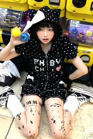 Y2K Bubble Sleeve Hooded T-Shirt and Shorts Set for Women - Trendy Summer Subculture Look