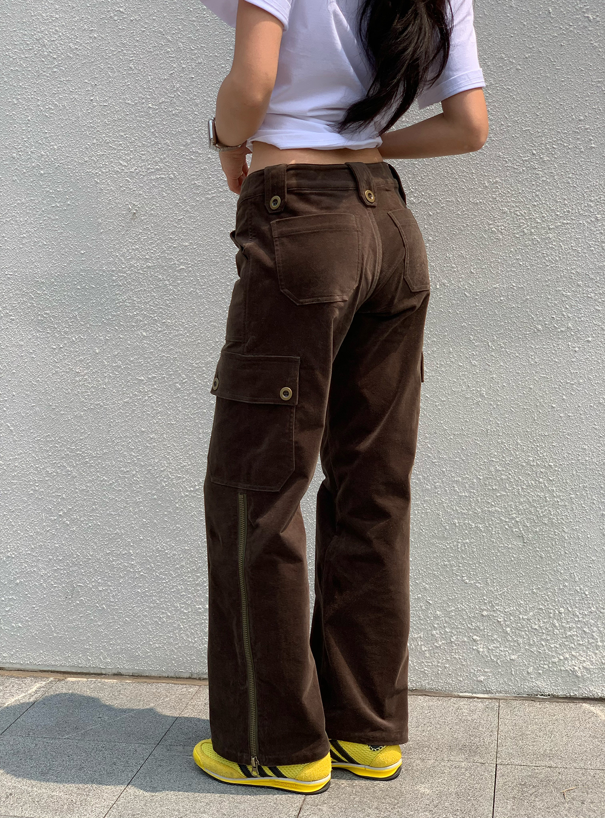 Y2K Cargo Pants with Zipper in Brown and Green - Towel Elastic Material, Trendy Waist-to-Hip Ratio, Urban Street Style Y2K Cargo Pants with Zipper in Brown and Green - Towel Elastic Material, Trendy Waist-to-Hip Ratio, Urban Street Style