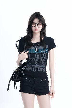 Y2K Dark Style Slim Short-Sleeve T-Shirt for Women - Fitted Base Layer Top for Petite Figures with Unique Mountain Quote Design