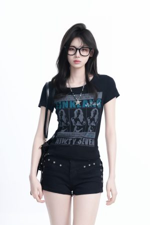 Y2K Dark Style Slim Short-Sleeve T-Shirt for Women - Fitted Base Layer Top for Petite Figures with Unique Mountain Quote Design