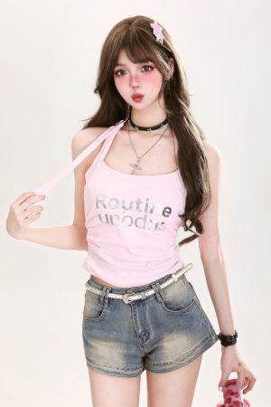 Y2K Halter Neck Sleeveless Summer Tank Top for Women - Hot and Spicy American Style Fashion Essential