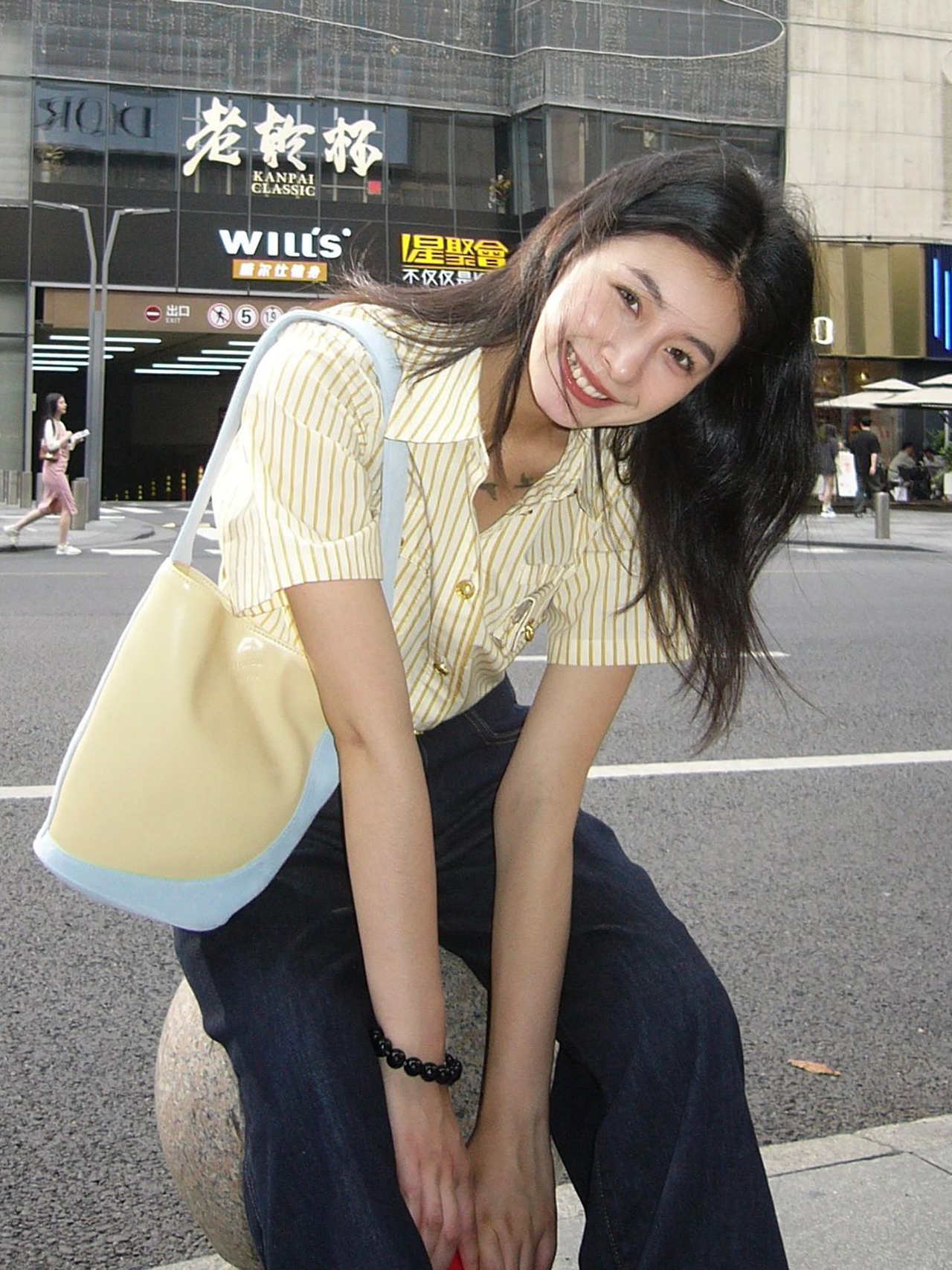 Yellow Striped Short-Sleeve T-Shirt for Women - Retro American Style, Summer Vacation Top, Trendy Instagram Fashion Yellow Striped Short-Sleeve T-Shirt for Women - Retro American Style, Summer Vacation Top, Trendy Instagram Fashion